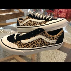 Leopard Suede Decon Ultra Cush Vans